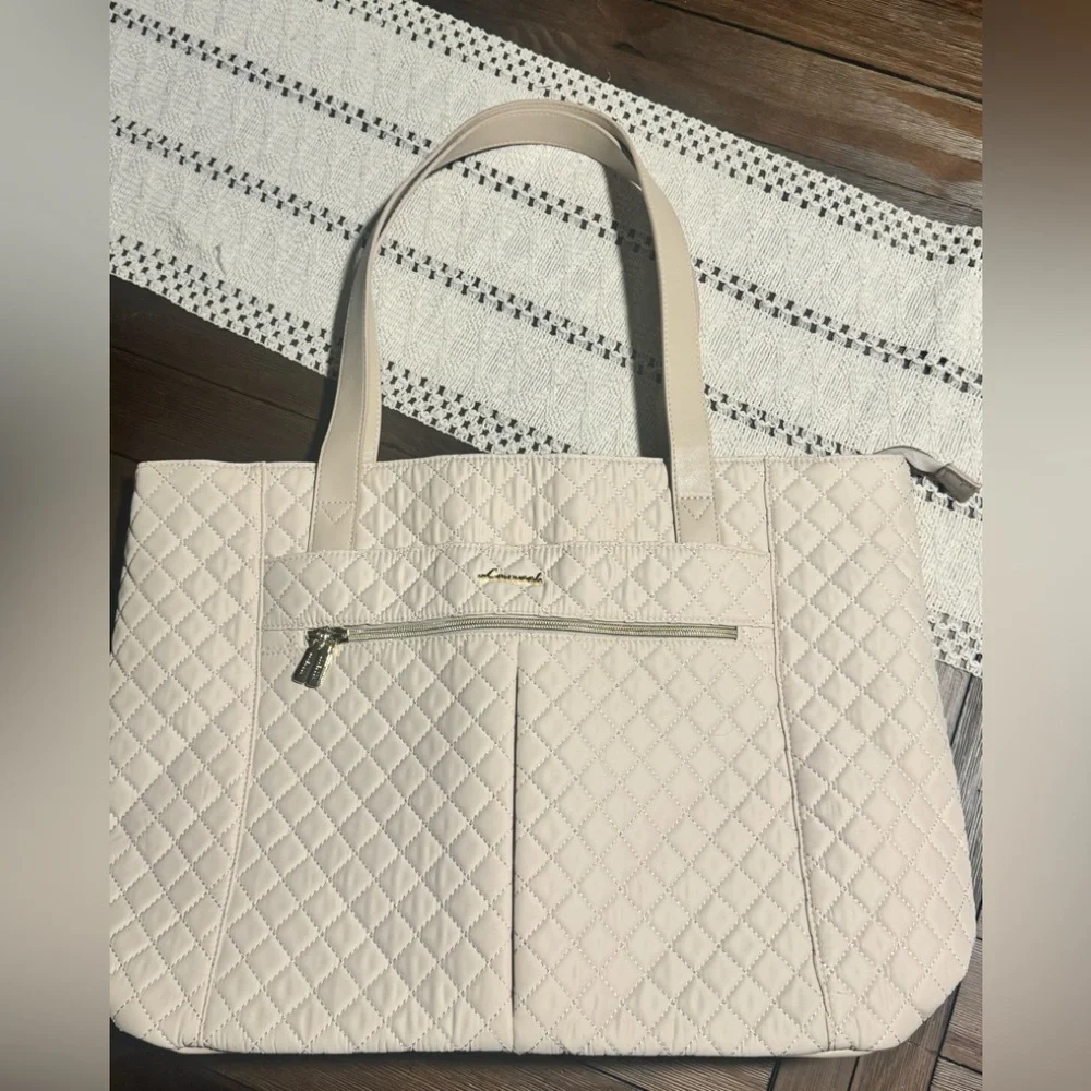 Lovevook large Travel/work diamond quilted tote Bag in Cream - Picture 12 of 16